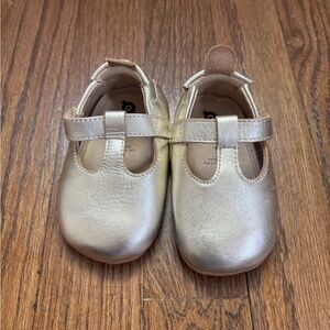 Old Soles Baby Gold Mary Jane Shoes 6-9 months size 3